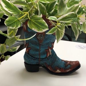 Rustic Boot Vase/Flower Pot Decor